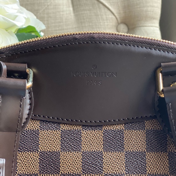 Louis Vuitton Damier Canvas Verona PM Bag - Picture 4 of 12